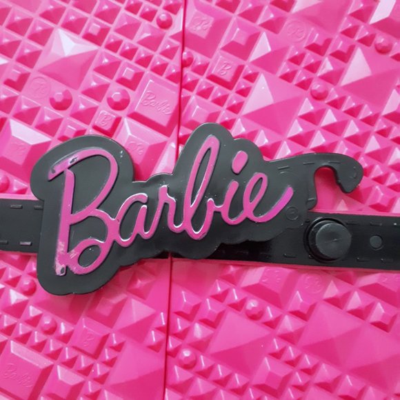 Barbie Fashionista Wardrobe Closet Carrying Case and Barbie Doll - Picture 4 of 13